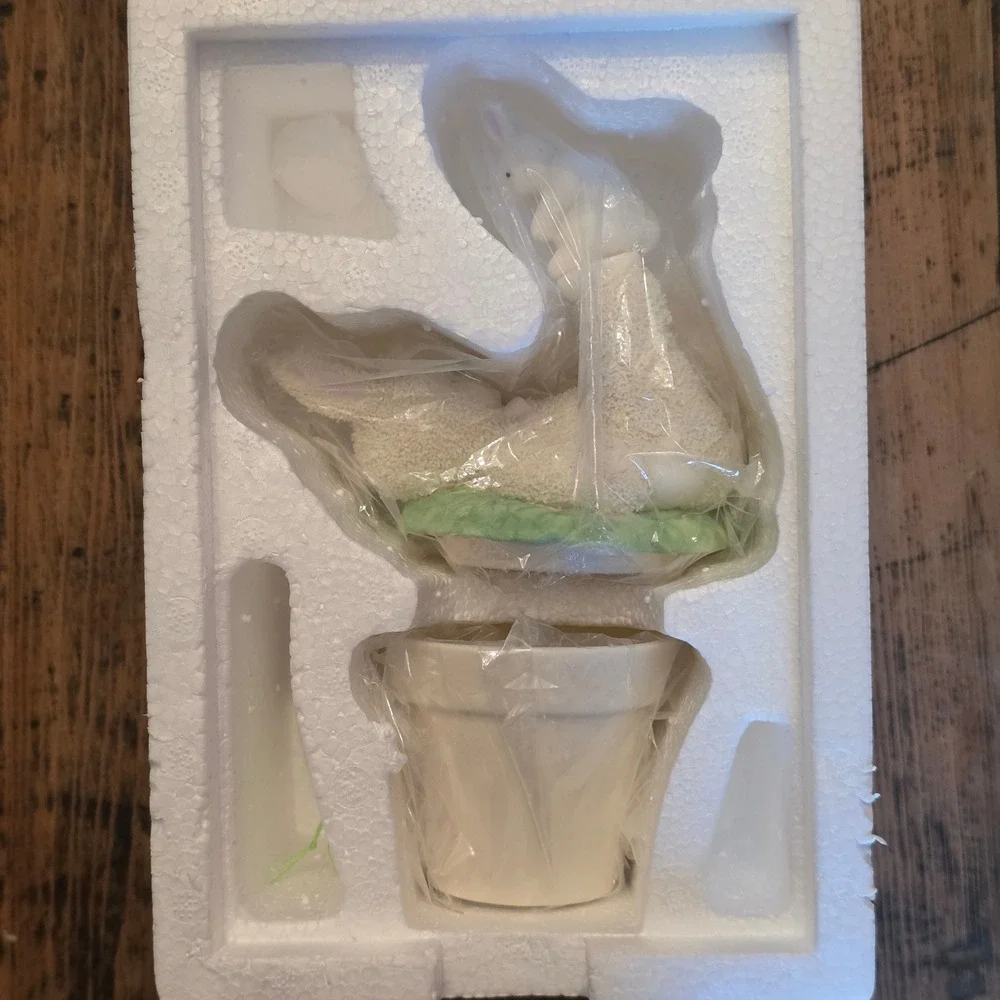 DEPARTMENT 56‎ Snowbunnies Airplane Ride Collectible Figurine Vintage 2000 BOXED